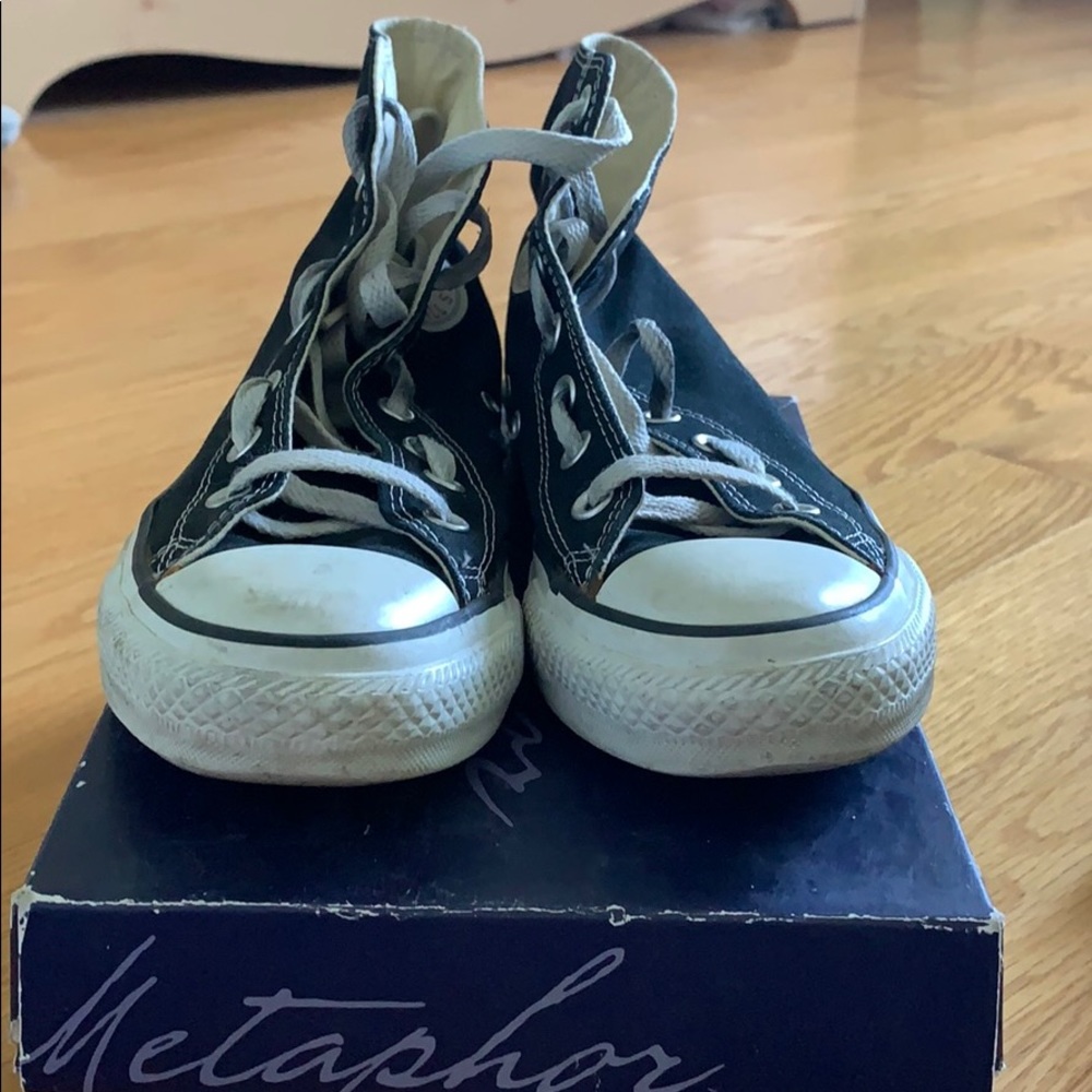 Converse - Picture 2 of 8